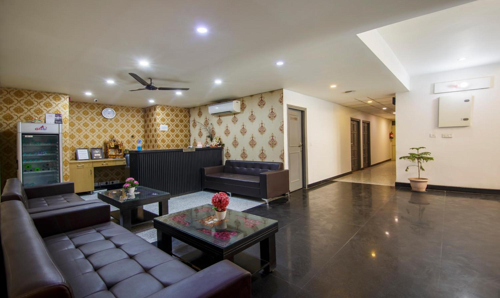 Hotel Treebo Noida Express Exteriér fotografie